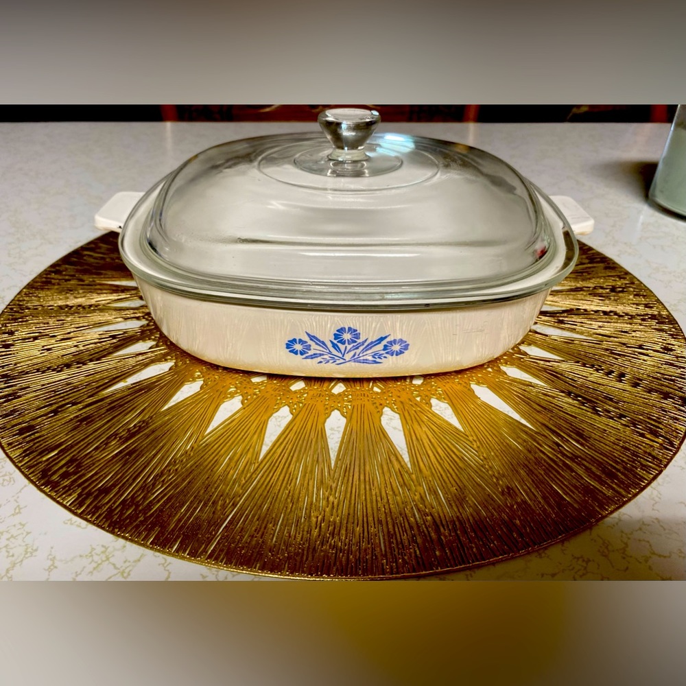 Vintage Corning Ware 9in Serving Dish - Cornflower Blue